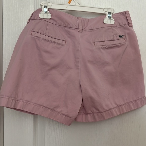 Vineyard Vines shorts! - Picture 2 of 3